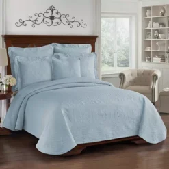 Historic Charleston Charles Matelassé Coverlet -Bedding Shop 2805122 Blue