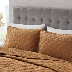 Madison Park Emery 3-Piece Velvet Quilt Set With Shams 18 Madison Park Emery 3-Piece Velvet Quilt Set With Shams -Bedding Shop 36002197 CC ALT2