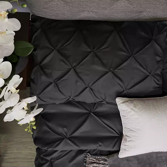 Sweethome Collection Luxury Pinch Pleat Pintuck Duvet Cover & Pillow Sham Set 2 Sweethome Collection Luxury Pinch Pleat Pintuck Duvet Cover & Pillow Sham Set - Image 2