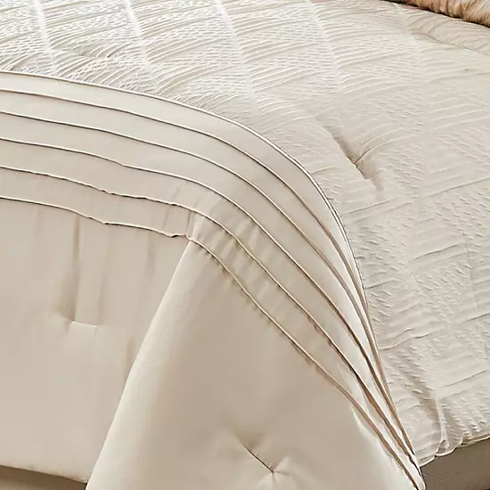 5th Avenue Lux 5th Avenue Lux Noelle 7 Piece Queen Comforter Set 2 5th Avenue Lux 5th Avenue Lux Noelle 7 Piece Queen Comforter Set - Image 2