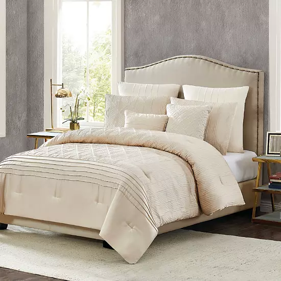 5th Avenue Lux 5th Avenue Lux Noelle 7 Piece Queen Comforter Set 4 5th Avenue Lux 5th Avenue Lux Noelle 7 Piece Queen Comforter Set - Image 4