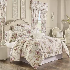 Royal Court Chambord Lavender 4-Piece Comforter Set