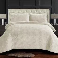 Tribeca Living Capri Medallion Velvet Oversized Quilt Set -Bedding Shop 4465947 Ivory