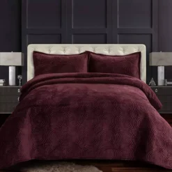 Tribeca Living Capri Medallion Velvet Oversized Quilt Set -Bedding Shop 4465947 Plum