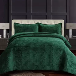 Tribeca Living Capri Medallion Velvet Oversized Quilt Set -Bedding Shop 4465947 Teal