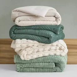 Bearpaw Jaela Faux Fur Comforter Set With Shams -Bedding Shop 52853168 CC ALT8