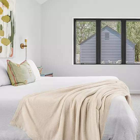 American Soft Linen Plush Fleece Blanket 2 American Soft Linen Plush Fleece Blanket - Image 2