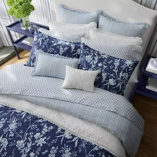 Laura Ashley Branch Toile 7-piece Duvet Cover Set 2 Laura Ashley Branch Toile 7-piece Duvet Cover Set - Image 2