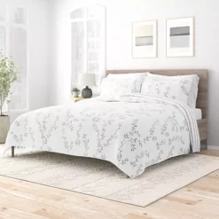 Urban Loft's Reversible 3pc Quilt Set For King And Queen Beds -Bedding Shop 6363391 Silhouette Leaves