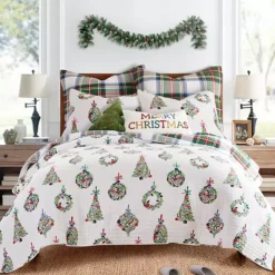 Levtex Home Festive Baubles Quilt Set