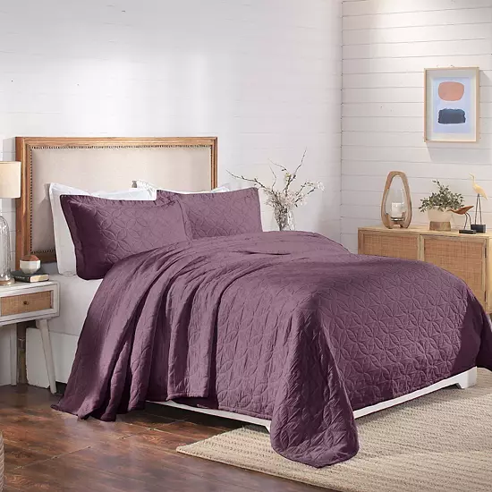 SUPERIOR Serenity Matelasse Weave Jacquard Celtic Circle Bedspread And Sham Set 14 SUPERIOR Serenity Matelasse Weave Jacquard Celtic Circle Bedspread And Sham Set - Image 14