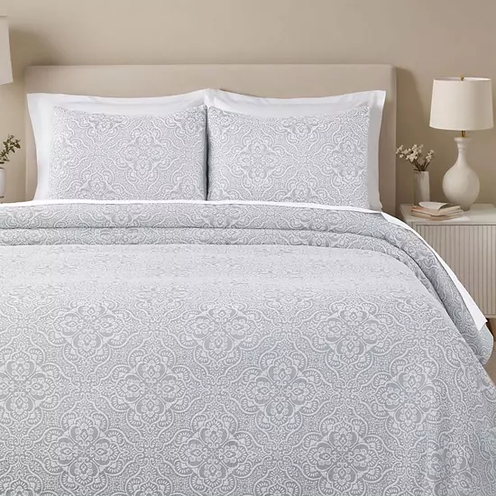 SUPERIOR Enzy Medium Weight Medallion Matelasse Quilt & Sham Set 11 SUPERIOR Enzy Medium Weight Medallion Matelasse Quilt & Sham Set - Image 11