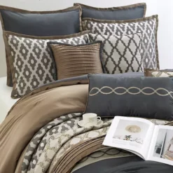 Nanshing Caval Geometric Jacquard Comforter Set -Bedding Shop 7501174 ALT2