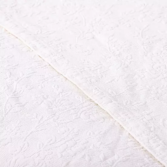 Discover Europe Made In Portugal Elegant Lumatex Coverlet 2 Discover Europe Made In Portugal Elegant Lumatex Coverlet - Image 2