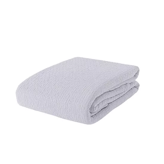 Discover Europe Made In Portugal Elegant Lumatex Coverlet 3 Discover Europe Made In Portugal Elegant Lumatex Coverlet - Image 3