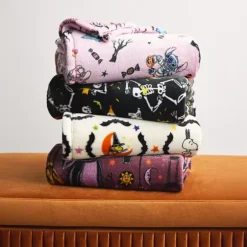 The Big One® Peanuts Fall Or Halloween Plush Throw Blanket -Bedding Shop 7650555 CP ALT60