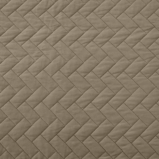 Madison Park Velvet Touch 3-Piece Quilt Set With Shams 4 Madison Park Velvet Touch 3-Piece Quilt Set With Shams - Image 4